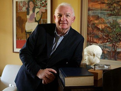 «Η Ελλάδα θα πρέπει να διεκδικήσει δικαστικά τα Γλυπτά του Παρθενώνα»